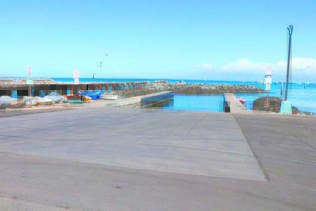 Temporary commercial vessel restrictions at Mala Wharf in Lahaina lifted by DLNR